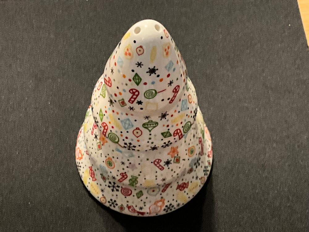 Vintage Ceramic Hallmark Christmas Tree Salt Pepper Shaker